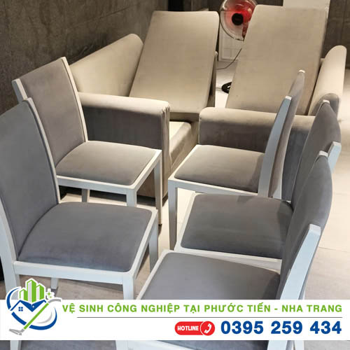 Dịch vụ giặt ghế sofa tại nhà ở Phước Tiến