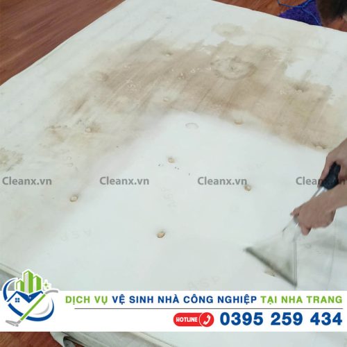 DV Vệ sinh nệm ở Nha Trang